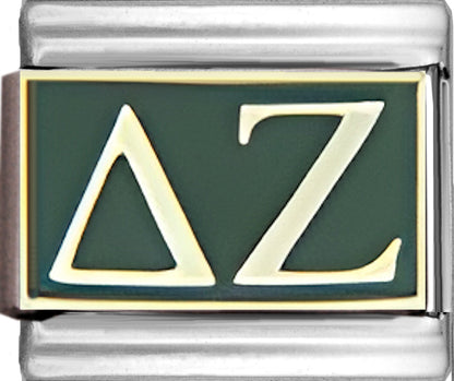 Delta Zeta Sorority on Green