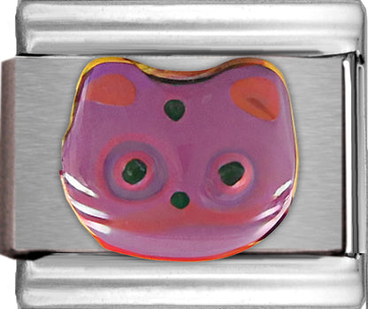 Purple Lucky Cat Brings Artistic Strength
