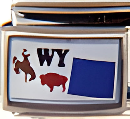 Wyoming Outline with WY Photo Charm